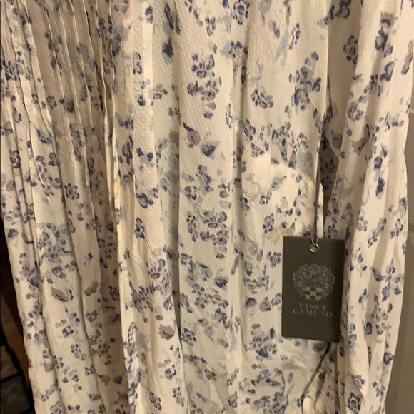 Vince Camuto Long Sleeve Floral Blouse - Picture 6 of 9